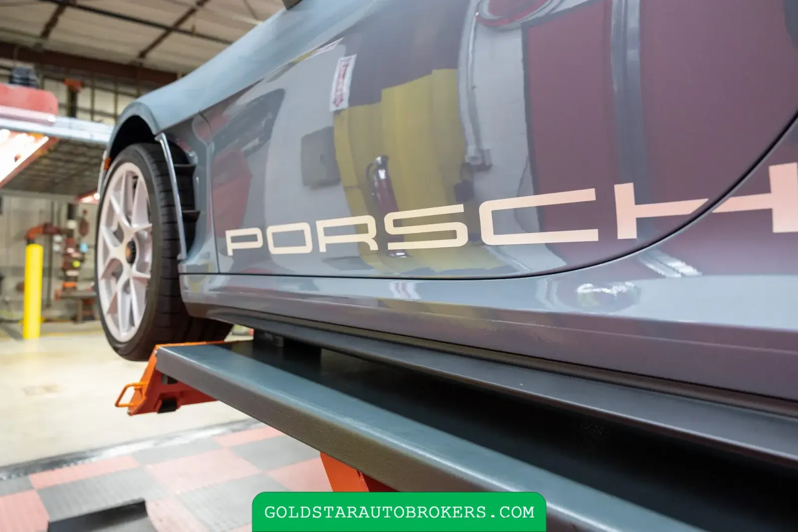 2024 Porsche 911 S/T Heritage Design