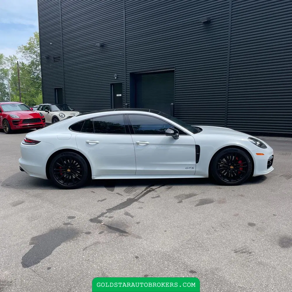2019 Porsche Panamera GTS