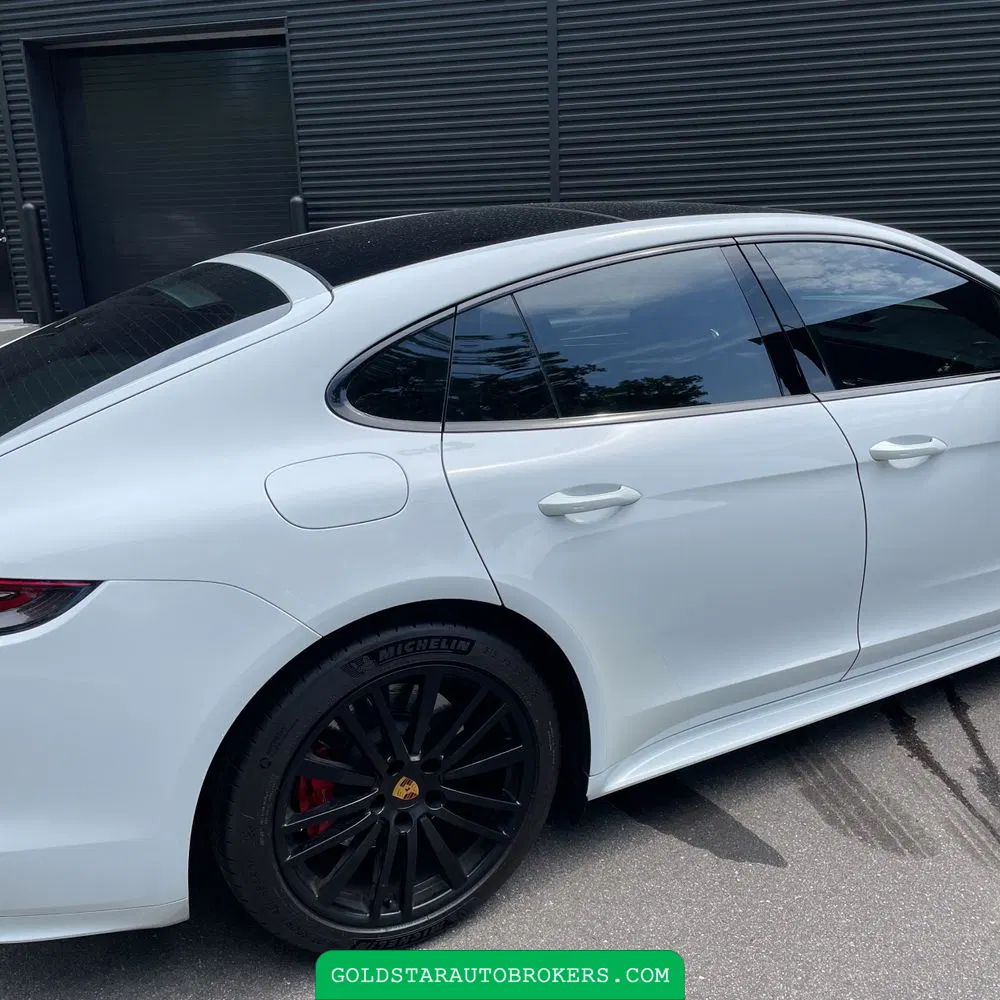 2019 Porsche Panamera GTS