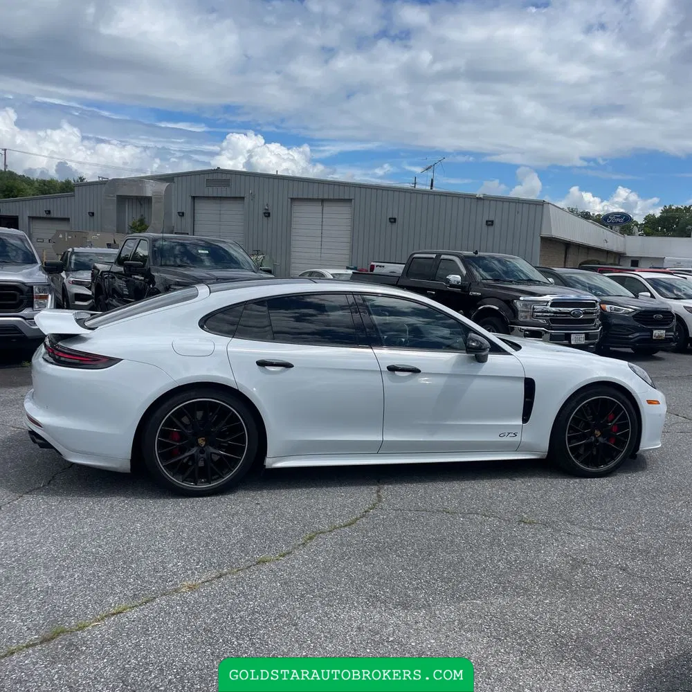 2019 Porsche Panamera GTS