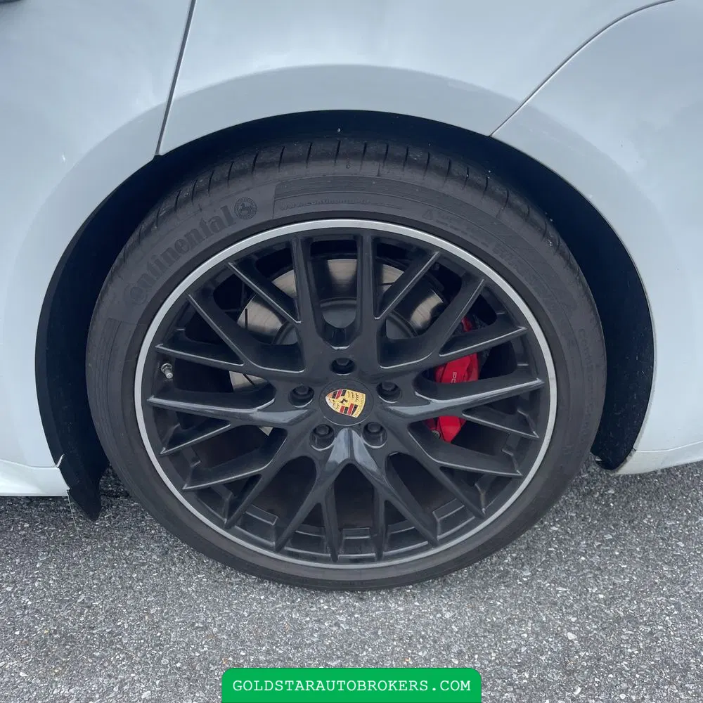 2019 Porsche Panamera GTS