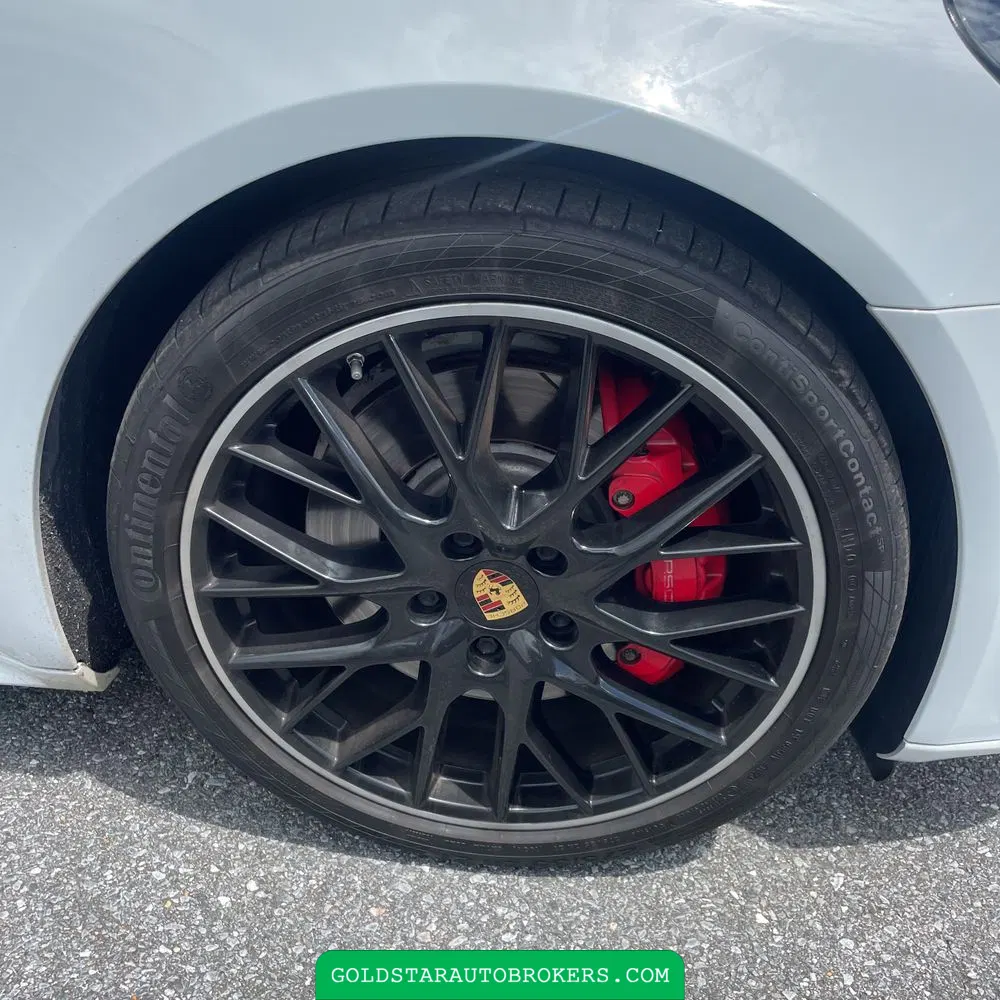 2019 Porsche Panamera GTS