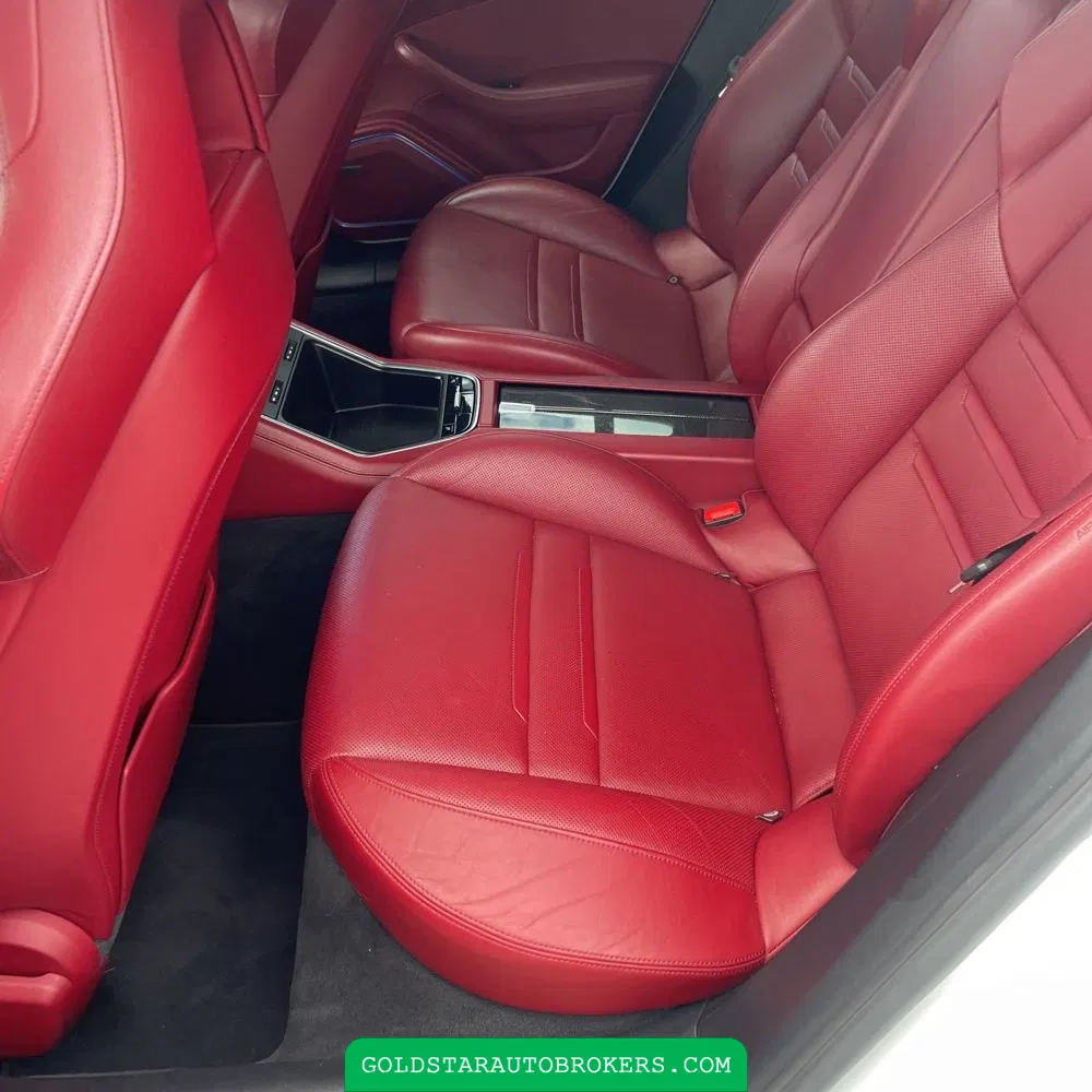 2019 Porsche Panamera GTS