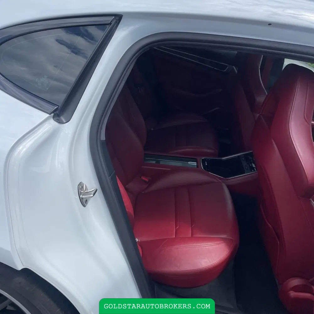 2019 Porsche Panamera GTS