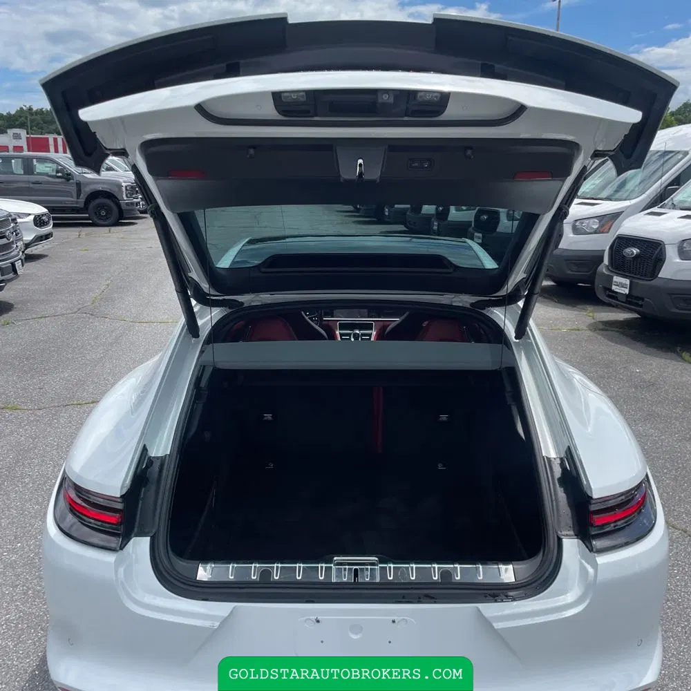2019 Porsche Panamera GTS