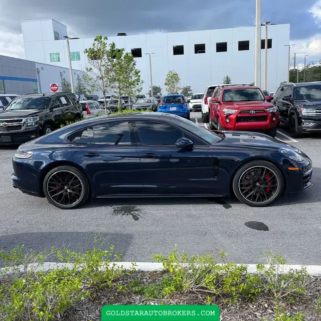 2022 Porsche Panamera GTS