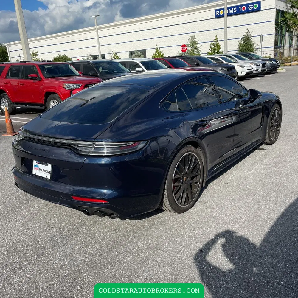 2022 Porsche Panamera GTS