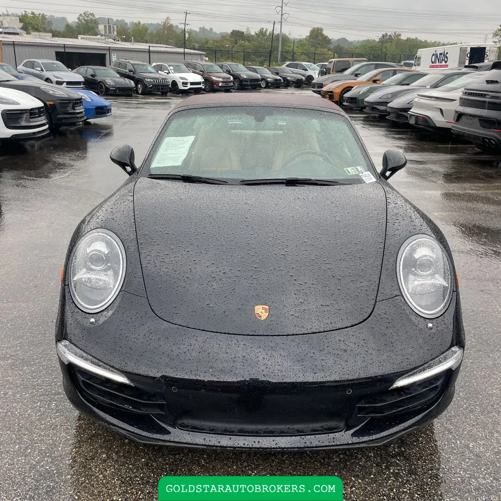 2015 Porsche 911 Carrera 4 Base