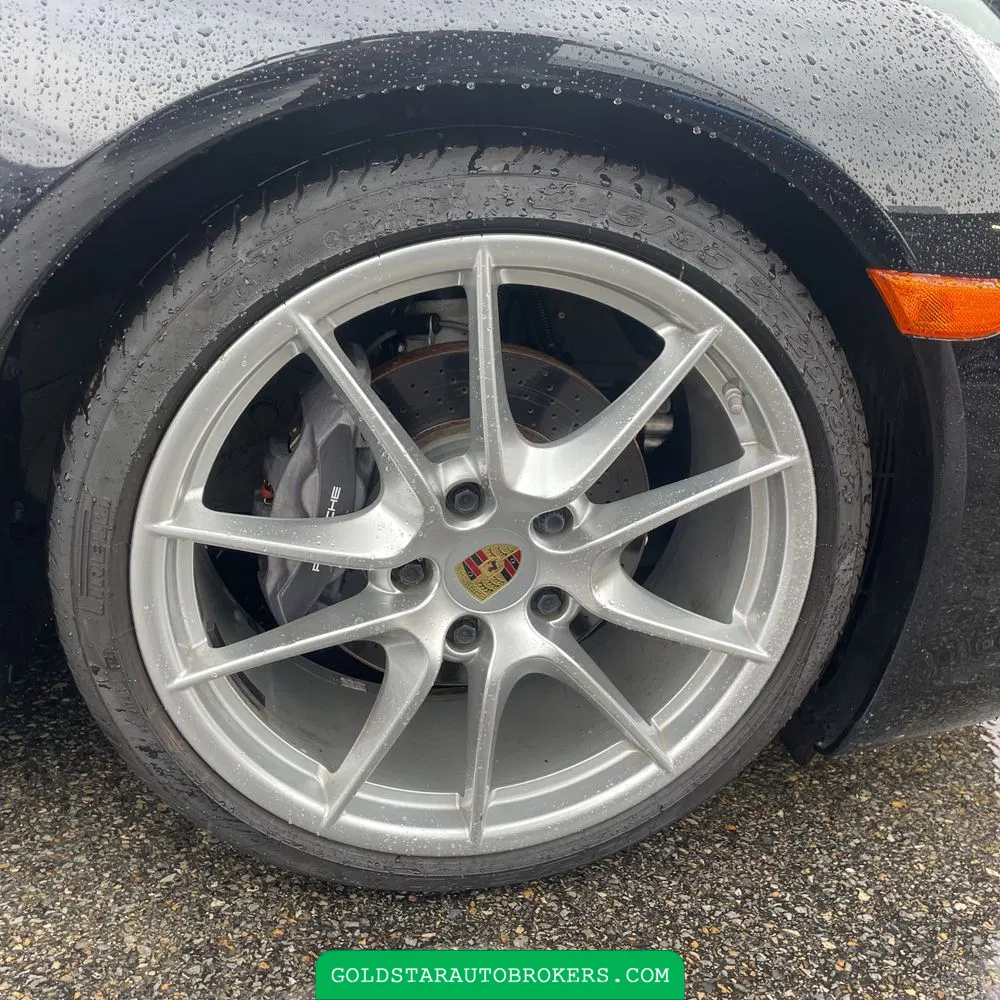 2015 Porsche 911 Carrera 4 Base
