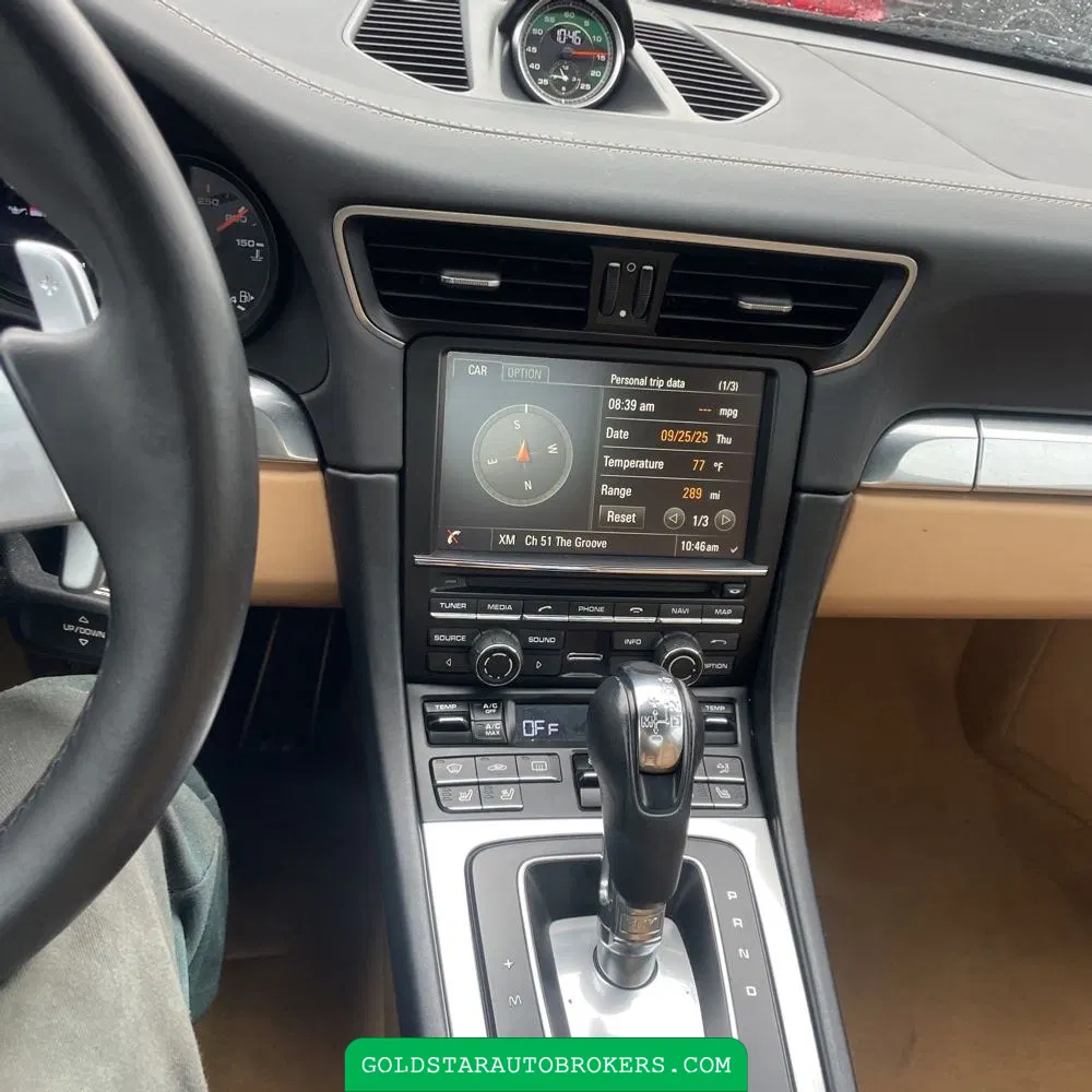 2015 Porsche 911 Carrera 4 Base