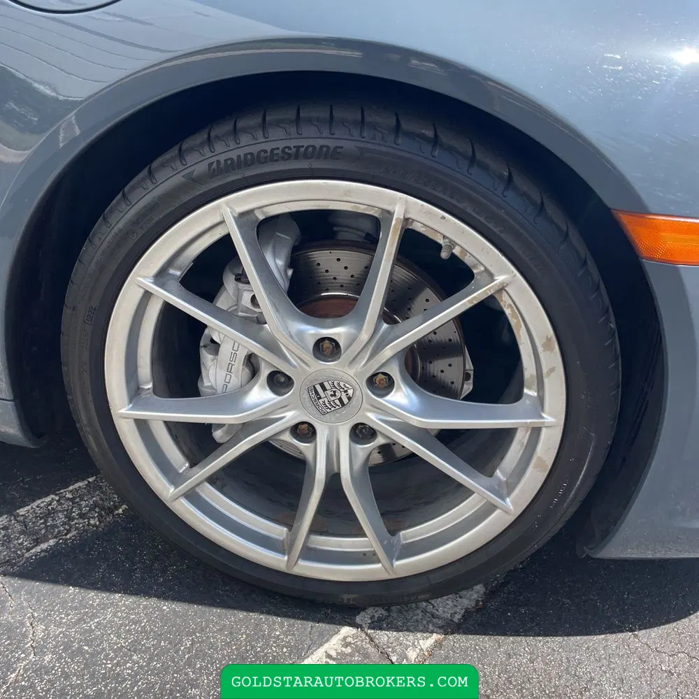 2017 Porsche 911 Carrera