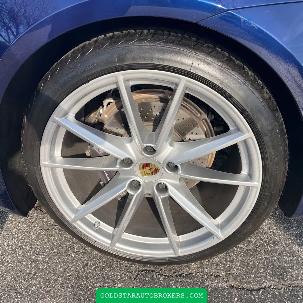 2024 Porsche 911 Carrera