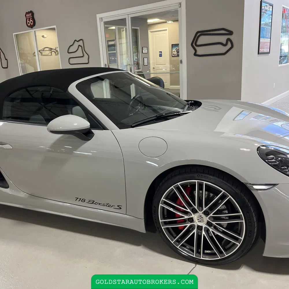 2022 Porsche 718 Boxster S
