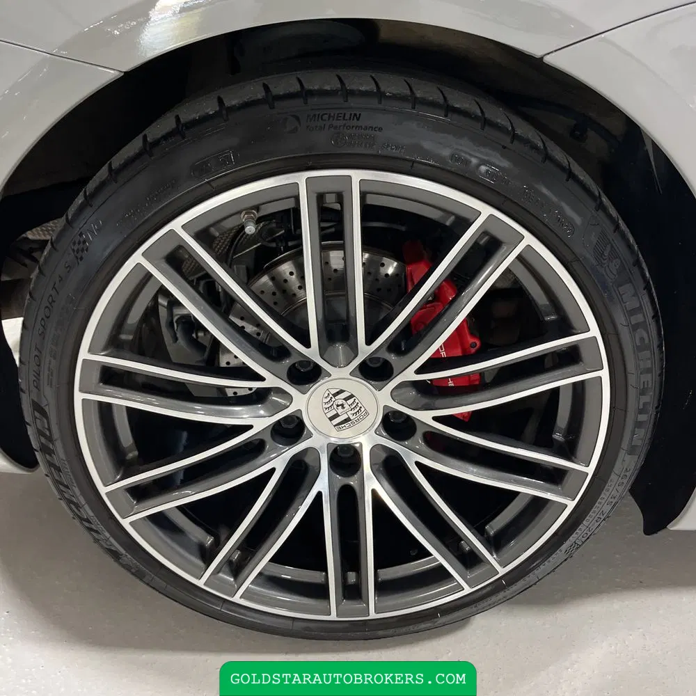 2022 Porsche 718 Boxster S