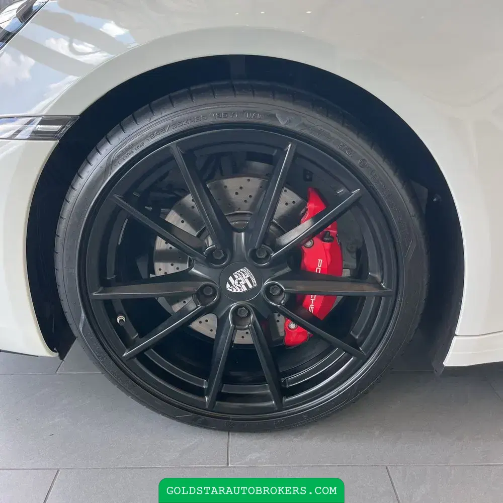 2020 Porsche 911 Carrera 4S