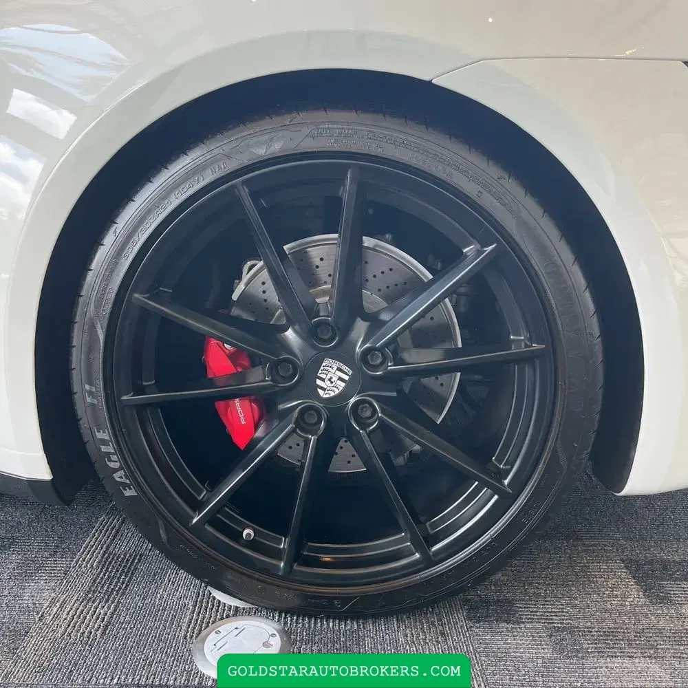 2020 Porsche 911 Carrera 4S