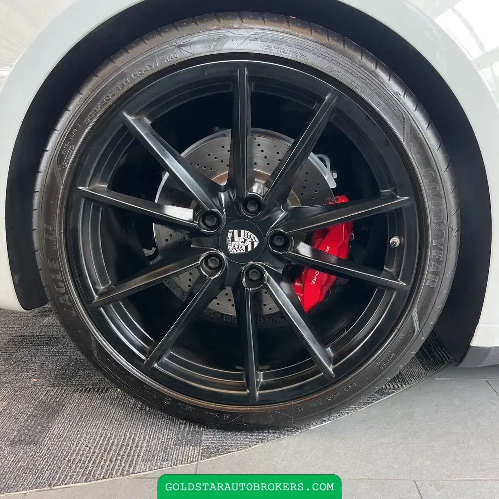 2020 Porsche 911 Carrera 4S