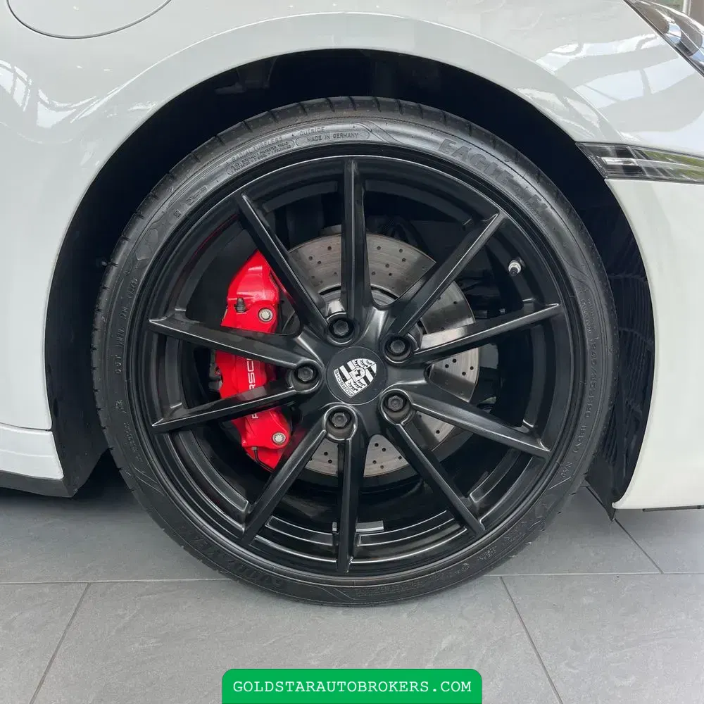 2020 Porsche 911 Carrera 4S