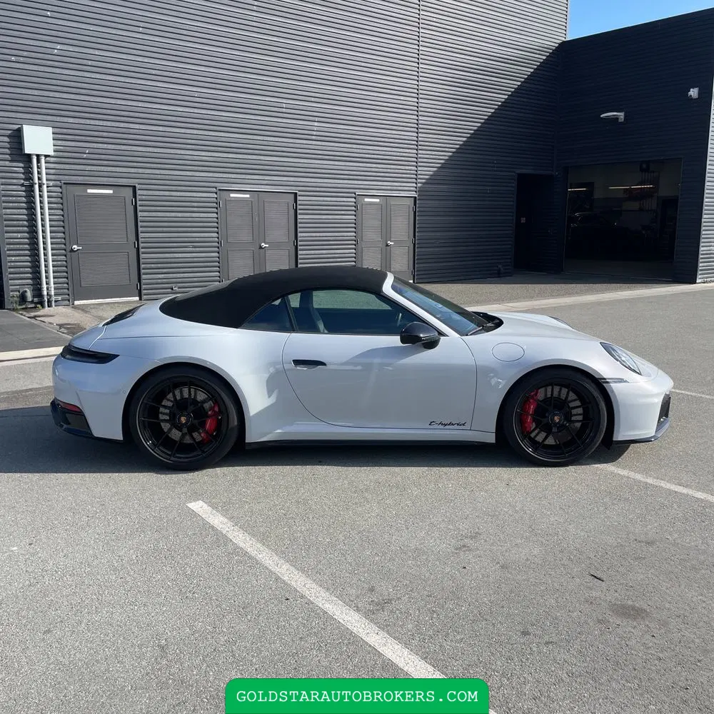 2025 Porsche 911 Carrera GTS