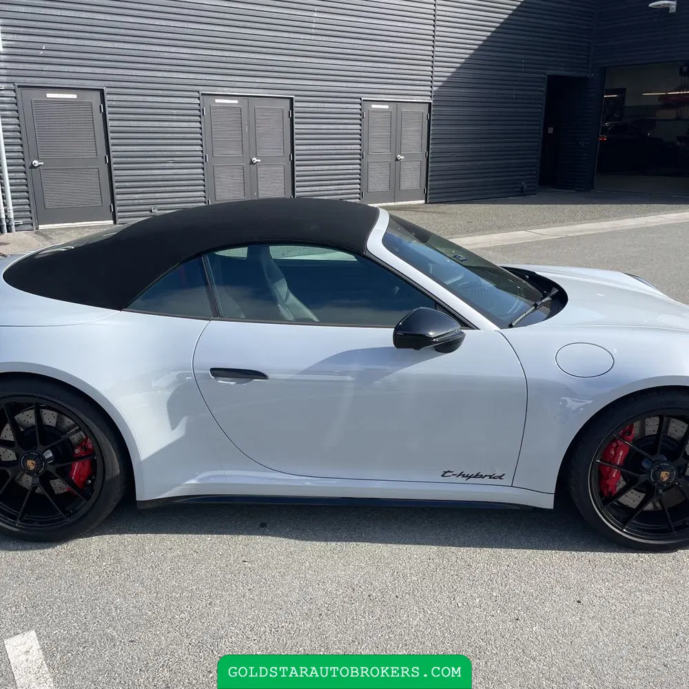 2025 Porsche 911 Carrera GTS