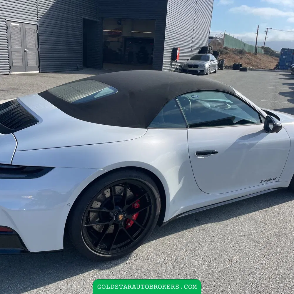 2025 Porsche 911 Carrera GTS