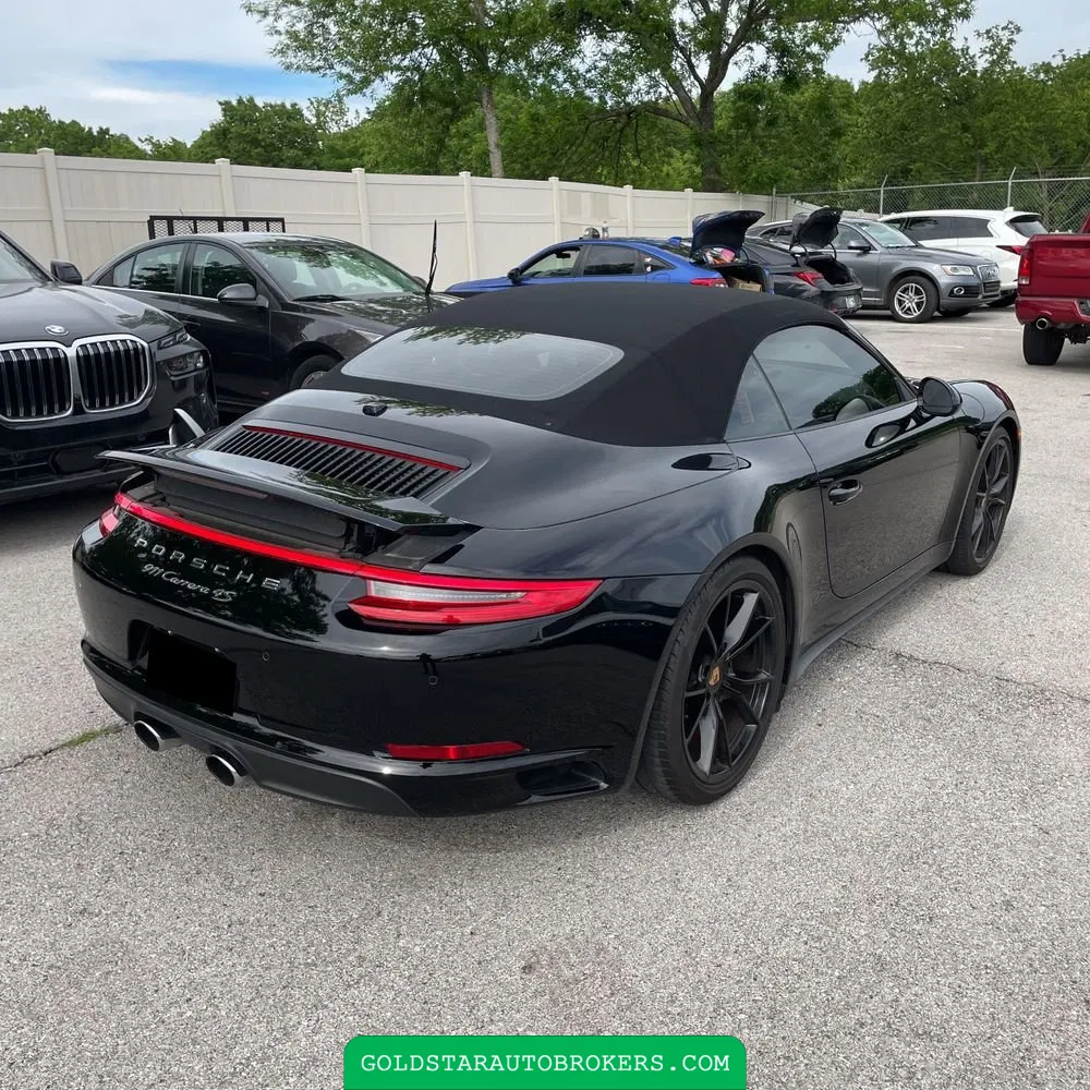 2017 Porsche 911 Carrera 4S