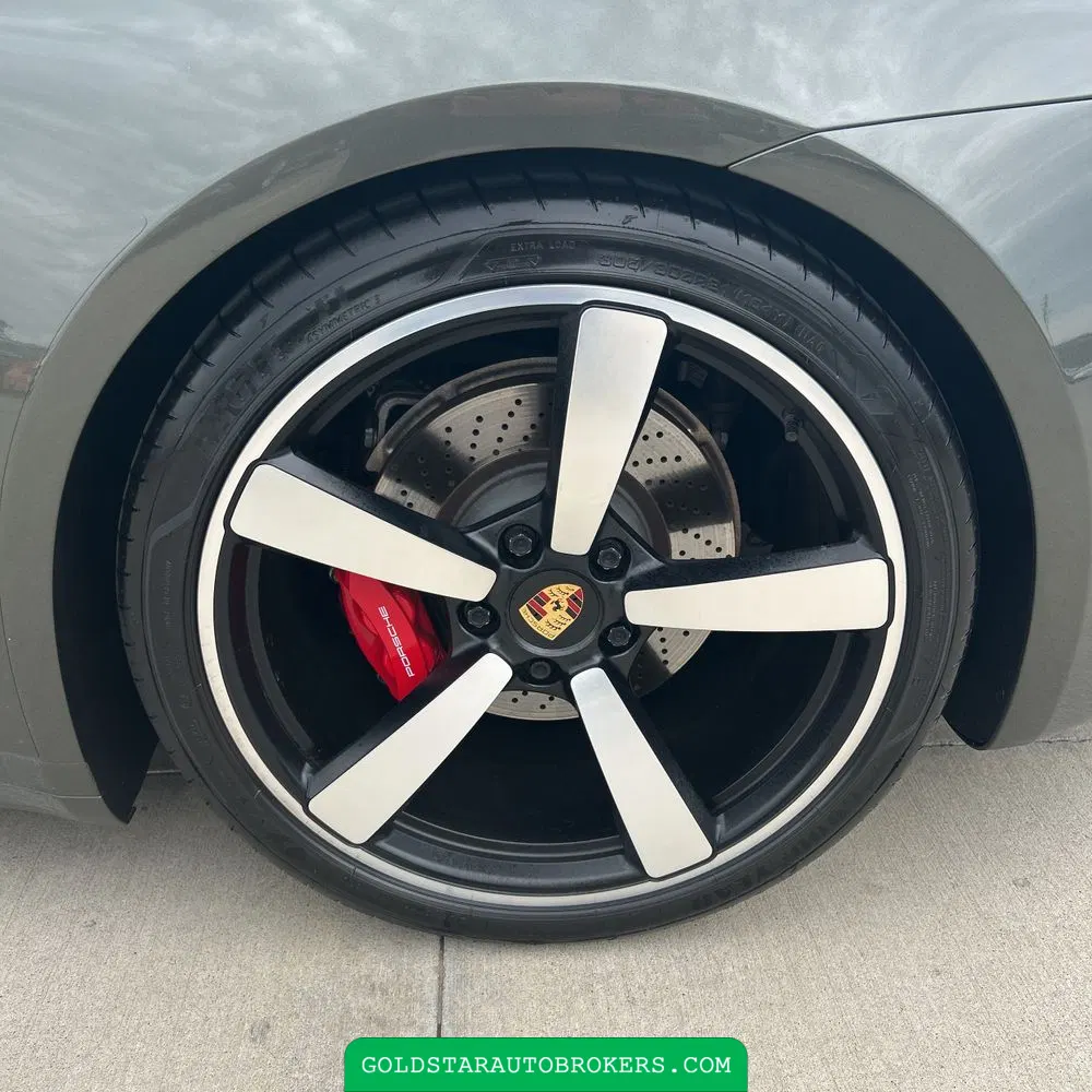2020 Porsche 911 Carrera 4S