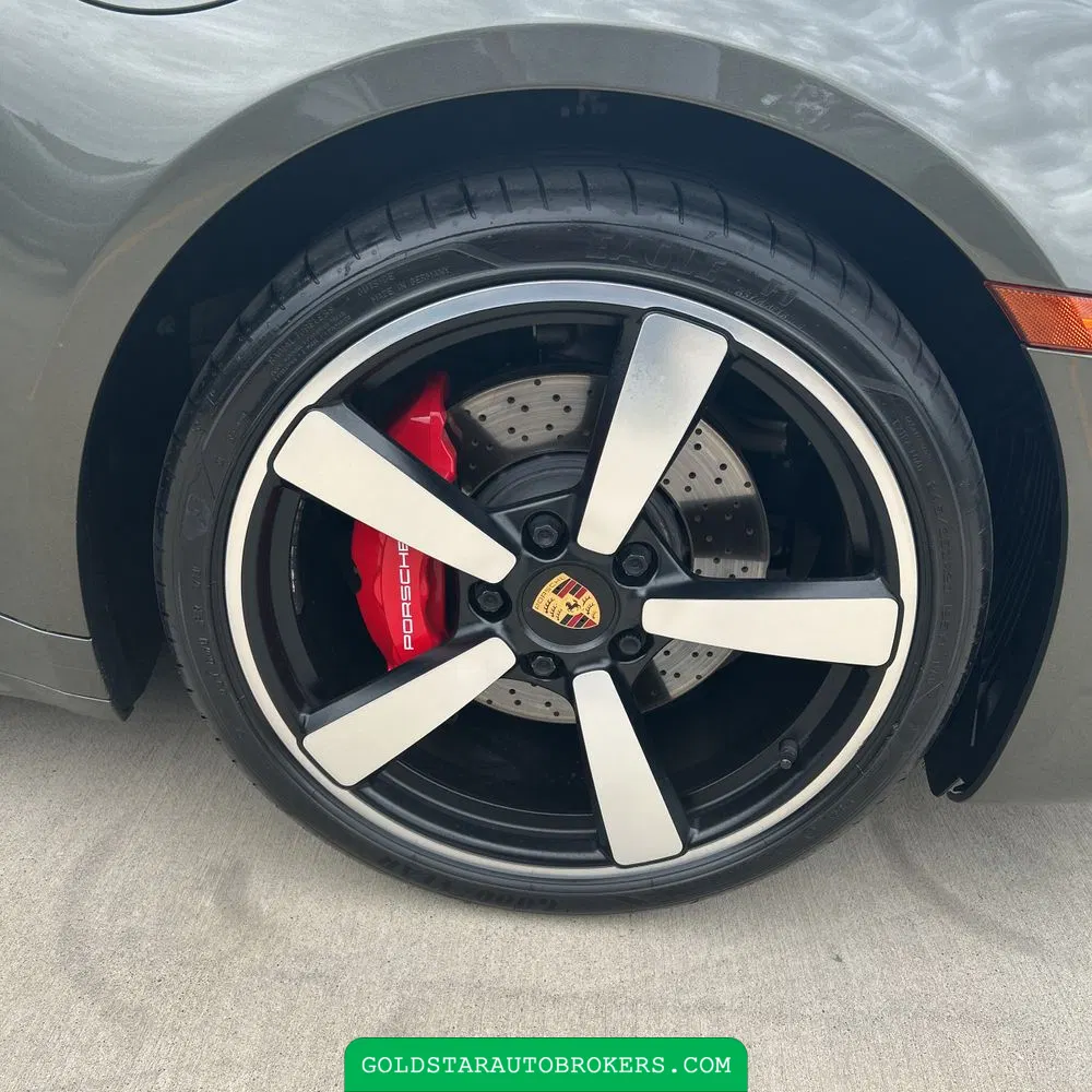 2020 Porsche 911 Carrera 4S