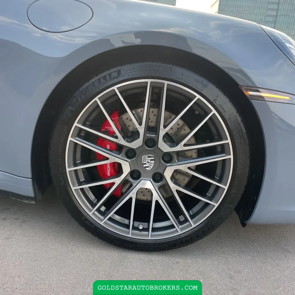 2023 Porsche 911 Carrera 4S