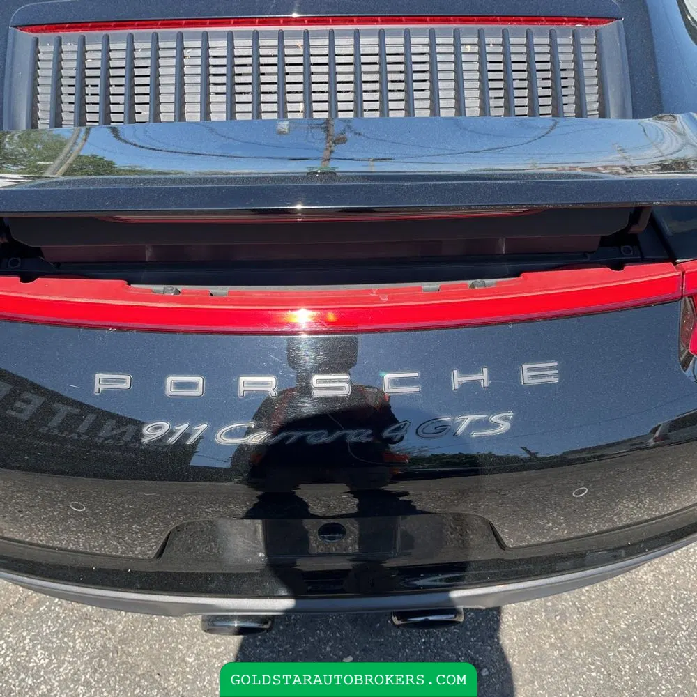 2019 Porsche 911 Carrera 4 GTS