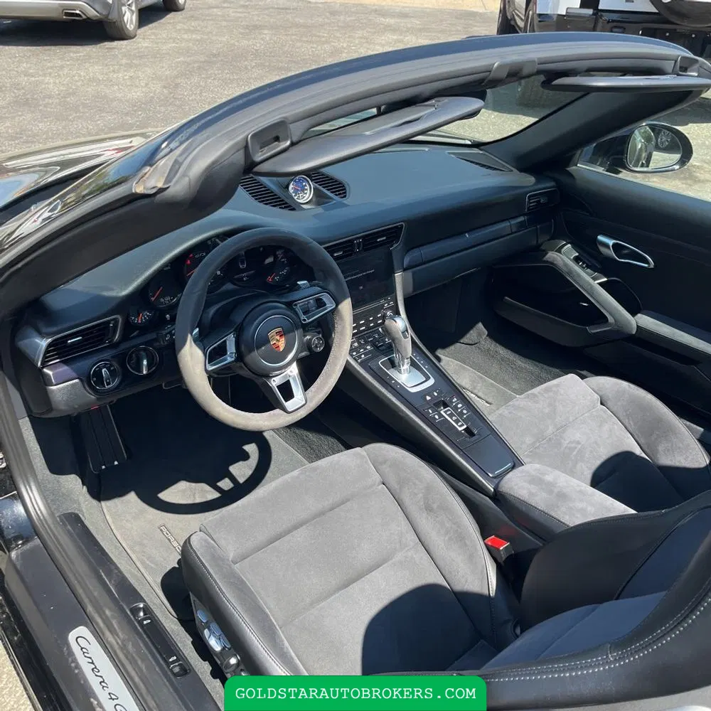 2019 Porsche 911 Carrera 4 GTS