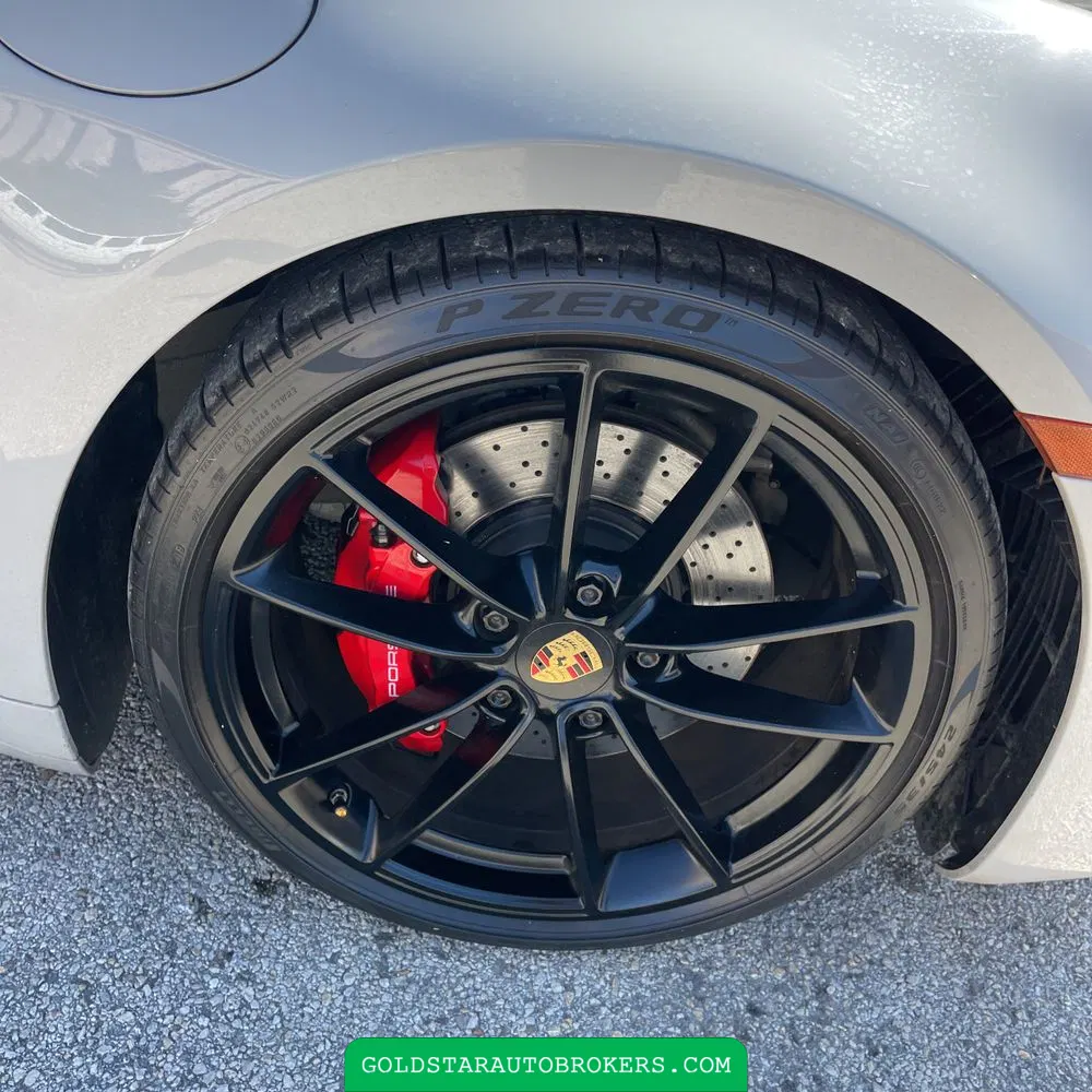 2020 Porsche 911 Carrera 4S