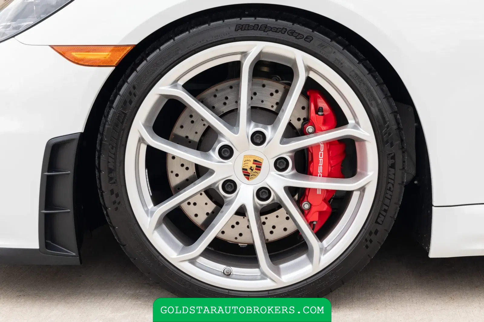 2022 Porsche 718 Spyder 6-Speed