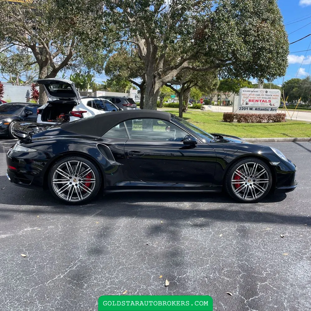 2014 Porsche 911 Carrera 4 Base