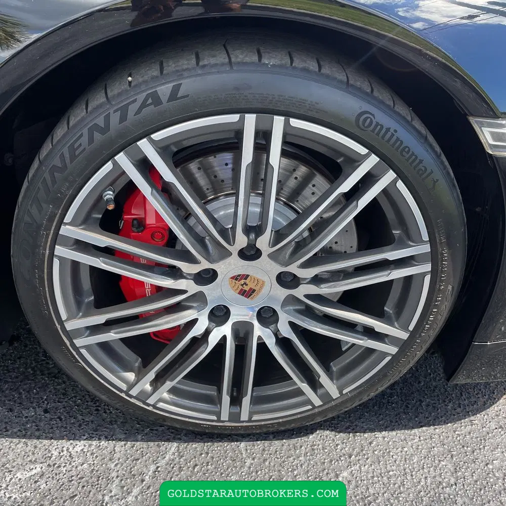 2014 Porsche 911 Carrera 4 Base