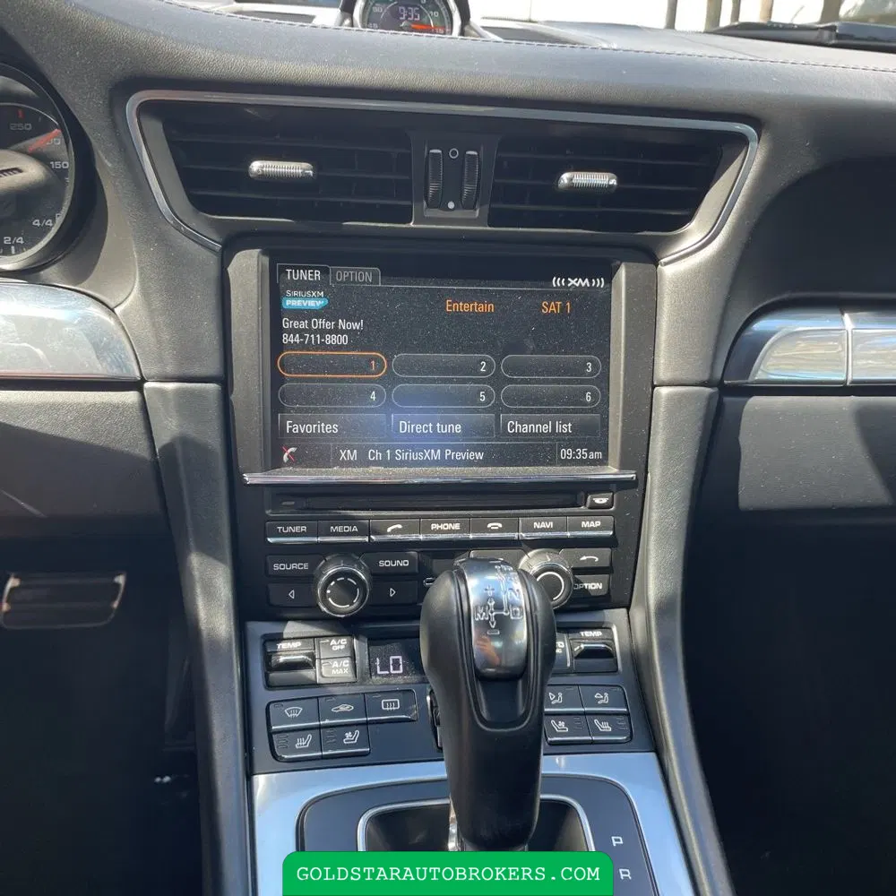 2014 Porsche 911 Carrera 4 Base