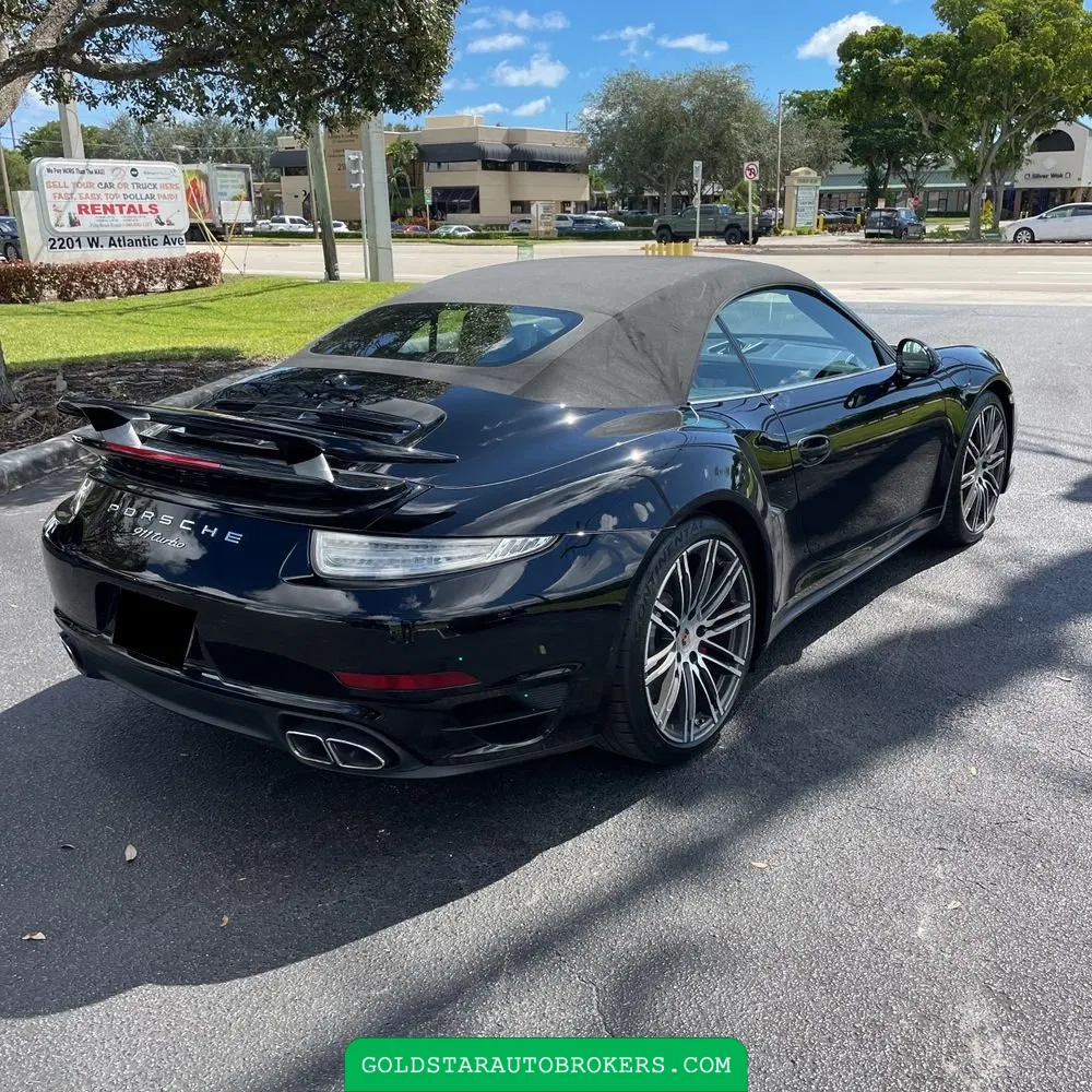 2014 Porsche 911 Carrera 4 Base