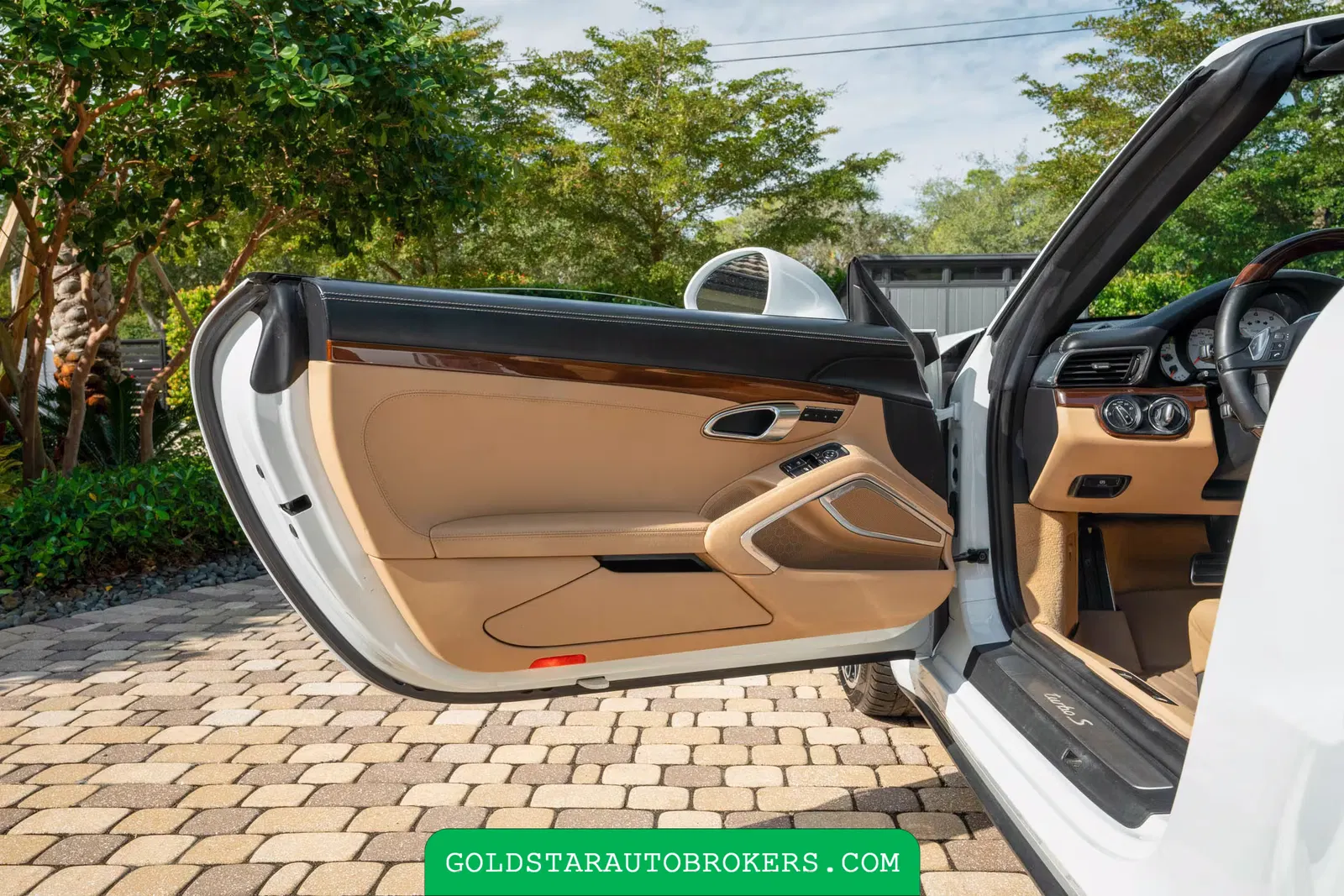 2015 Porsche 911 Turbo S Cabriolet