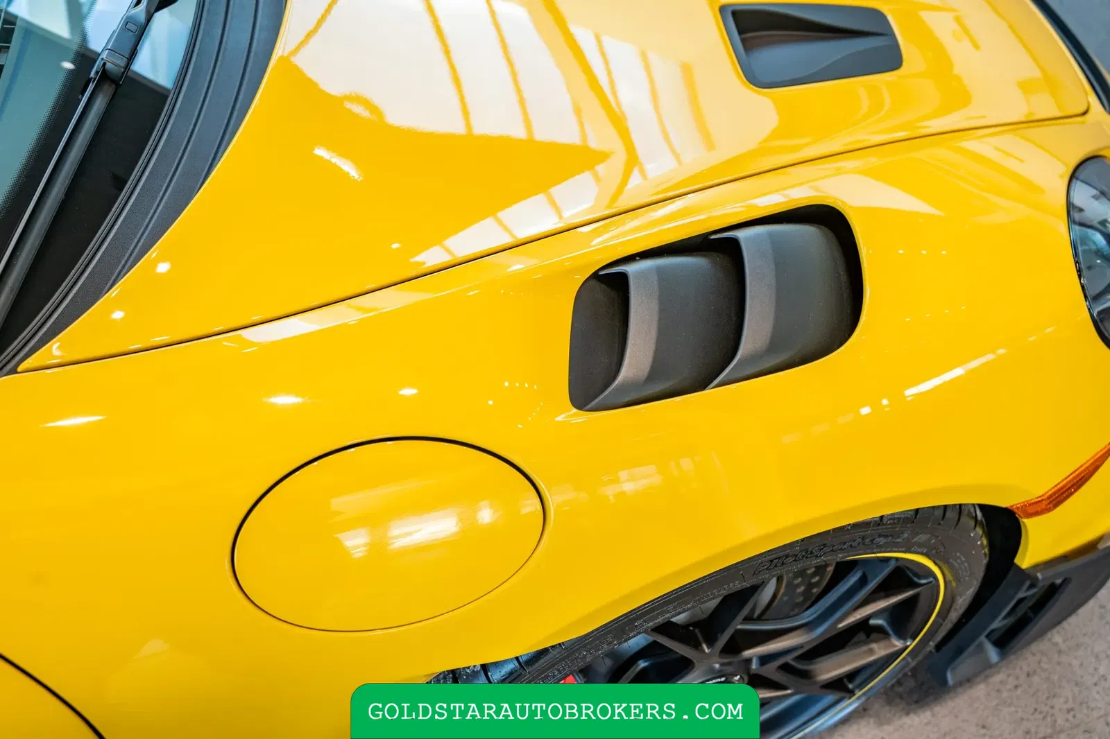Speed Yellow 2025 Porsche 718 Spyder RS Weissach