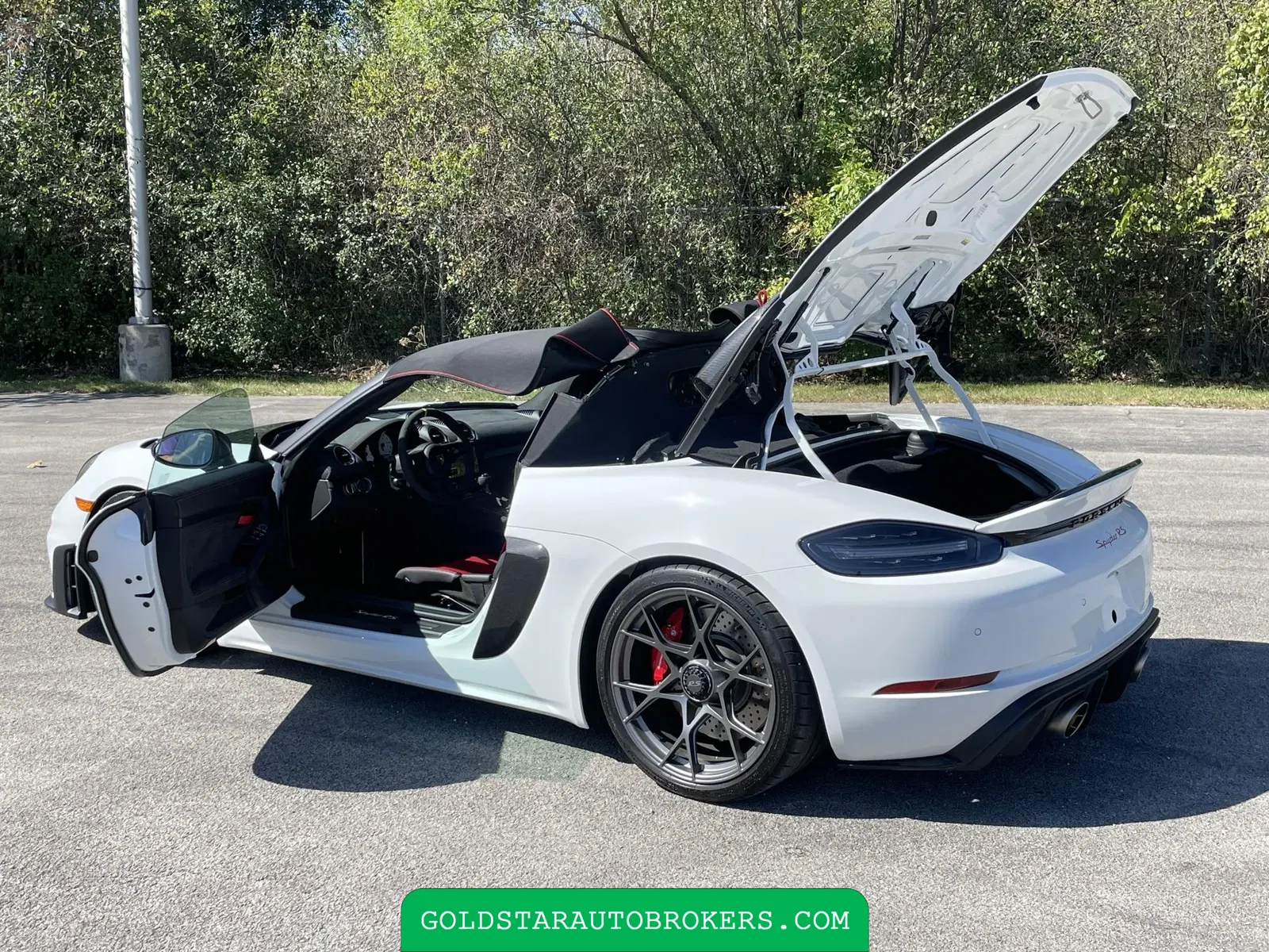 2024 Porsche 718 Spyder RS Weissach