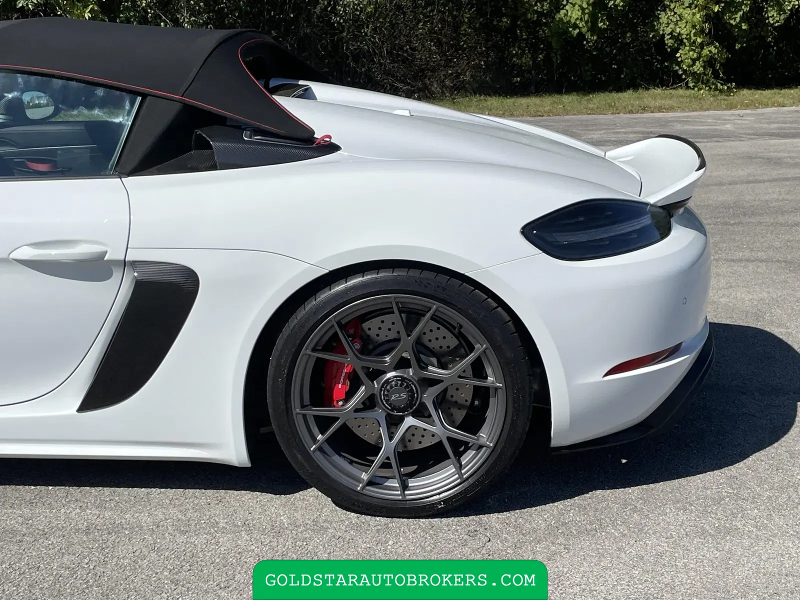 2024 Porsche 718 Spyder RS Weissach