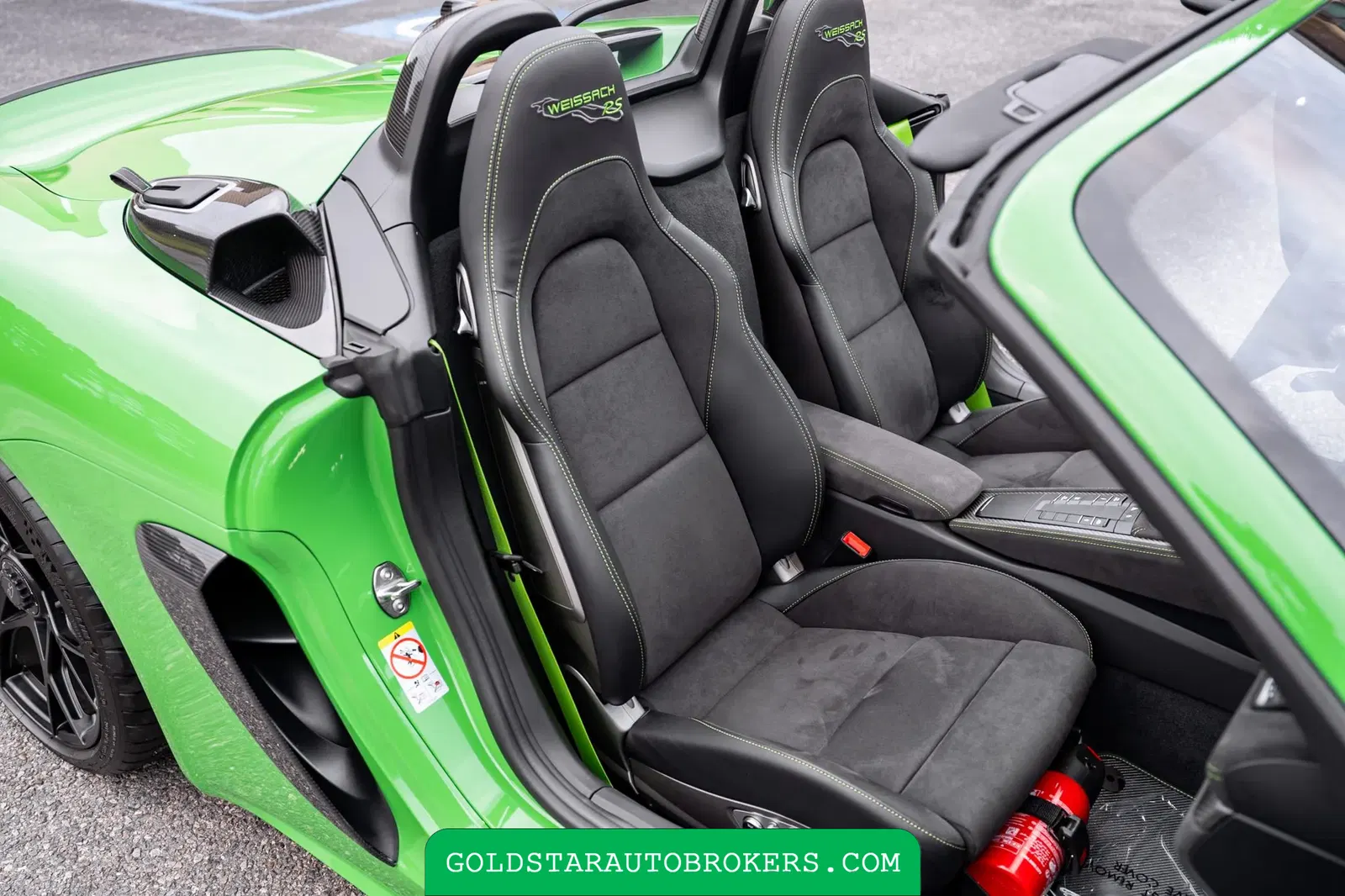 2024 Porsche 718 Spyder RS Weissach