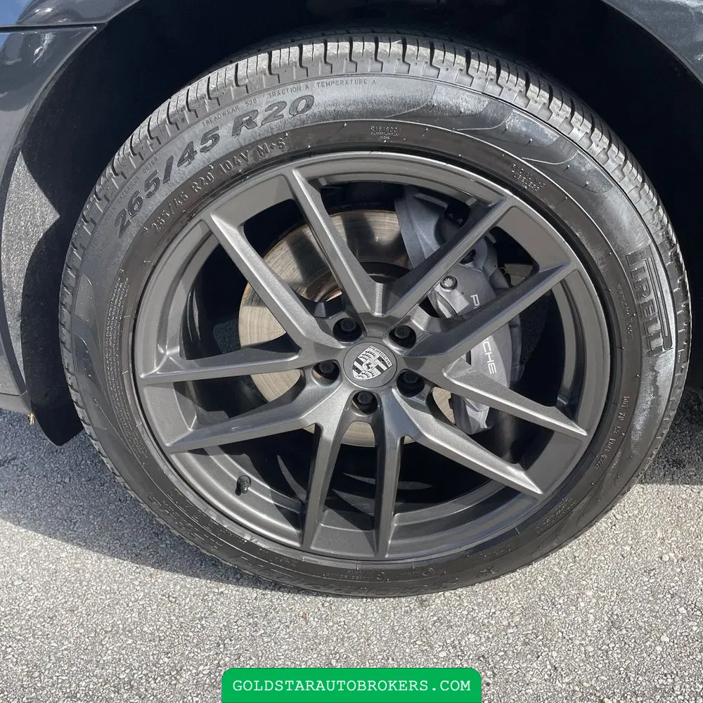 2023 Porsche Macan T