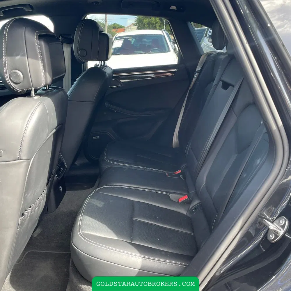 2023 Porsche Macan T