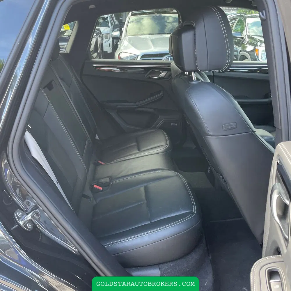 2023 Porsche Macan T