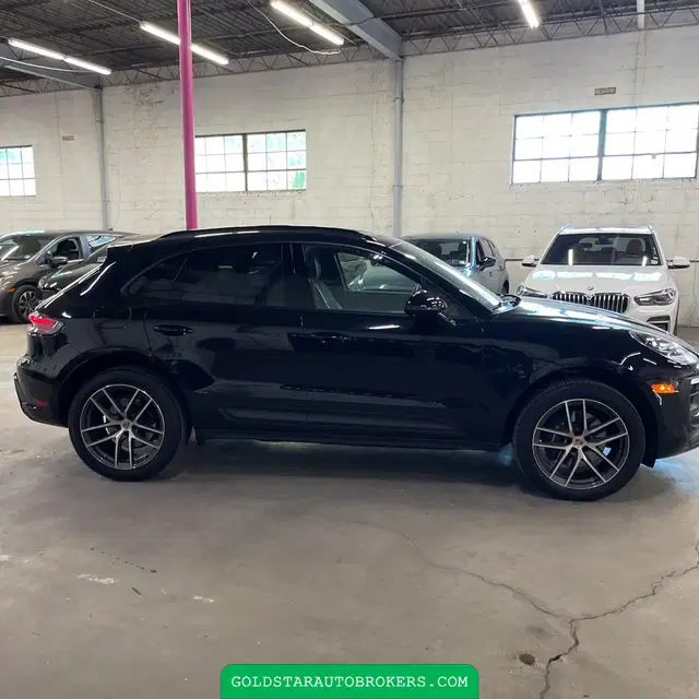 2024 Porsche Macan Base