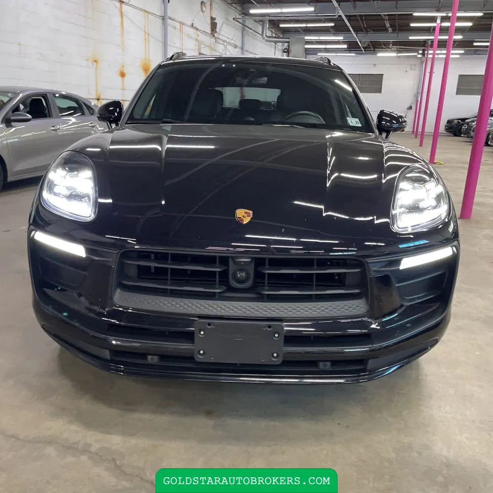 2024 Porsche Macan Base