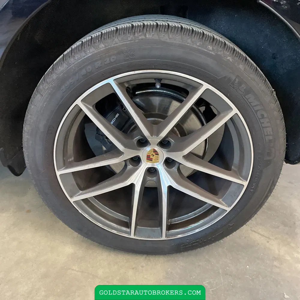 2024 Porsche Macan Base