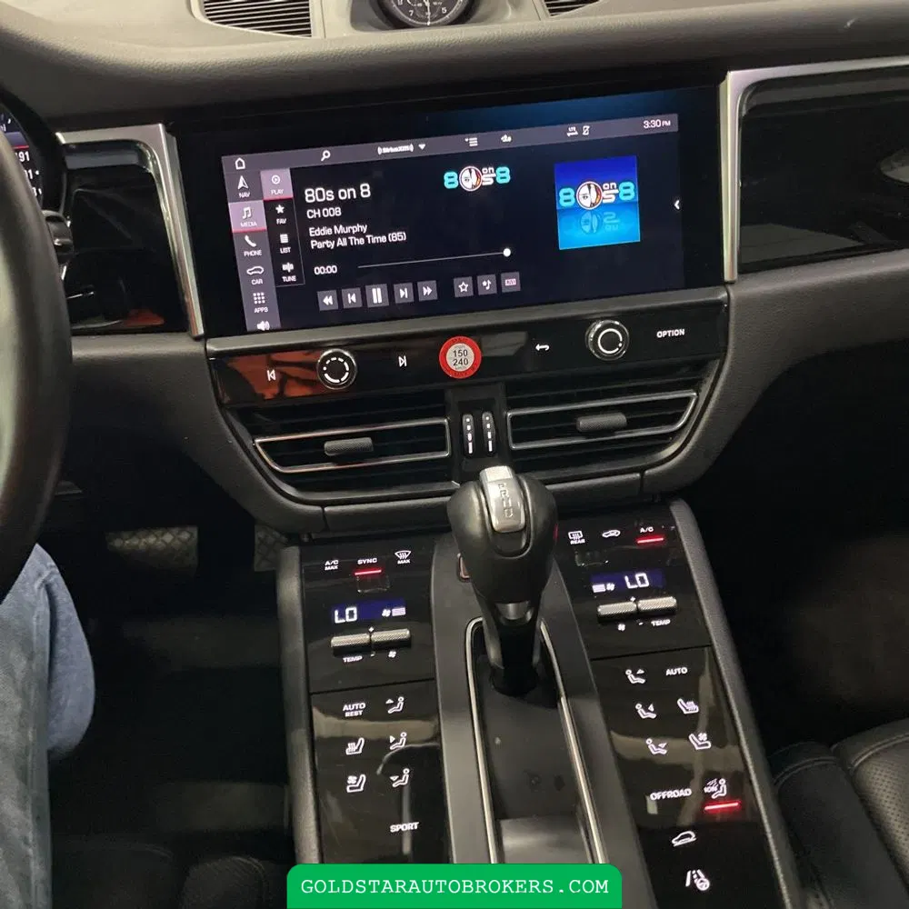 2024 Porsche Macan Base