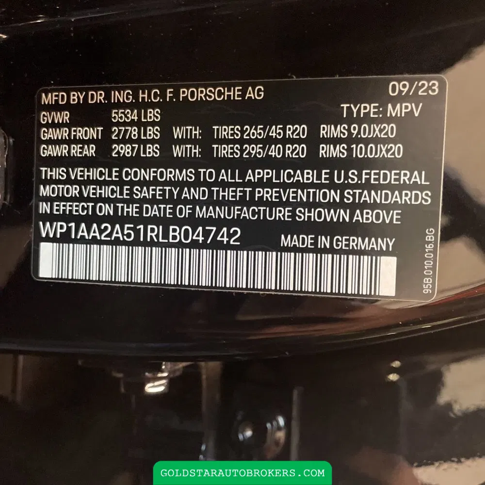 2024 Porsche Macan Base